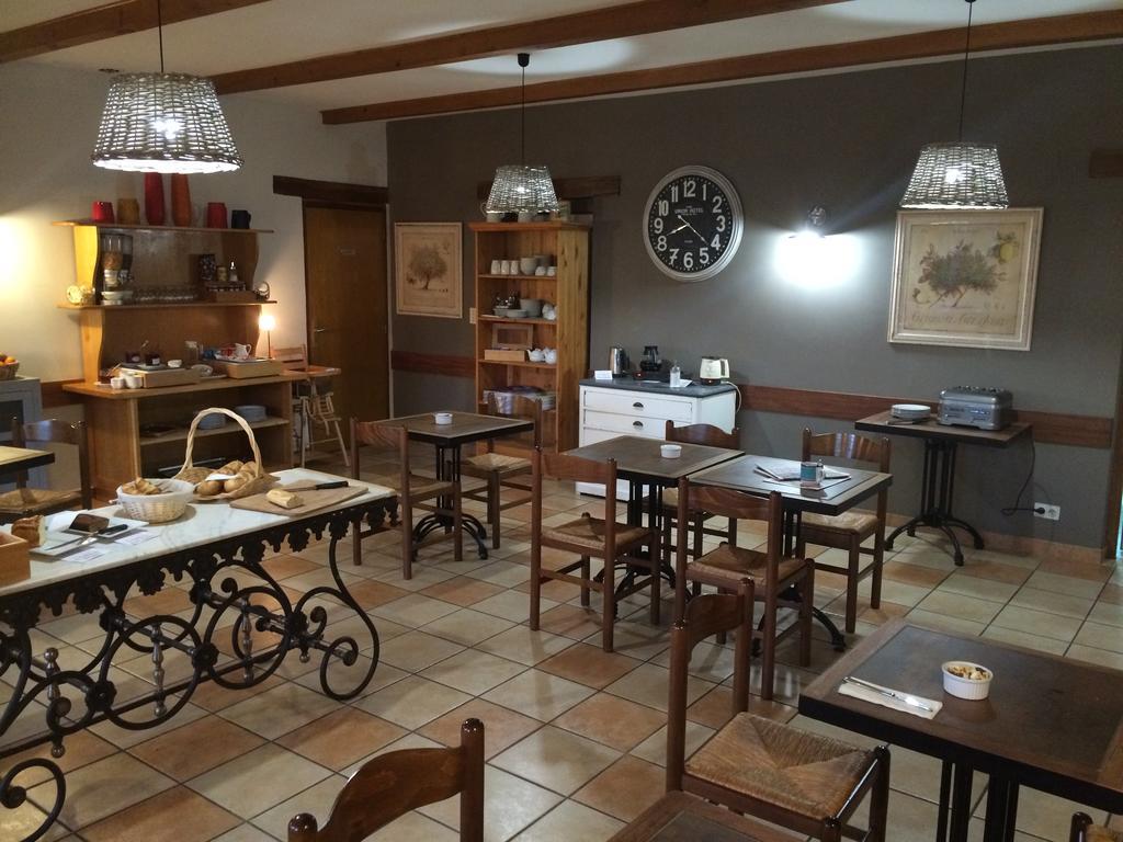 Logis Hotel Restaurant Le Mas De Mon Pere Saint-Jean-le-Centenier Екстер'єр фото